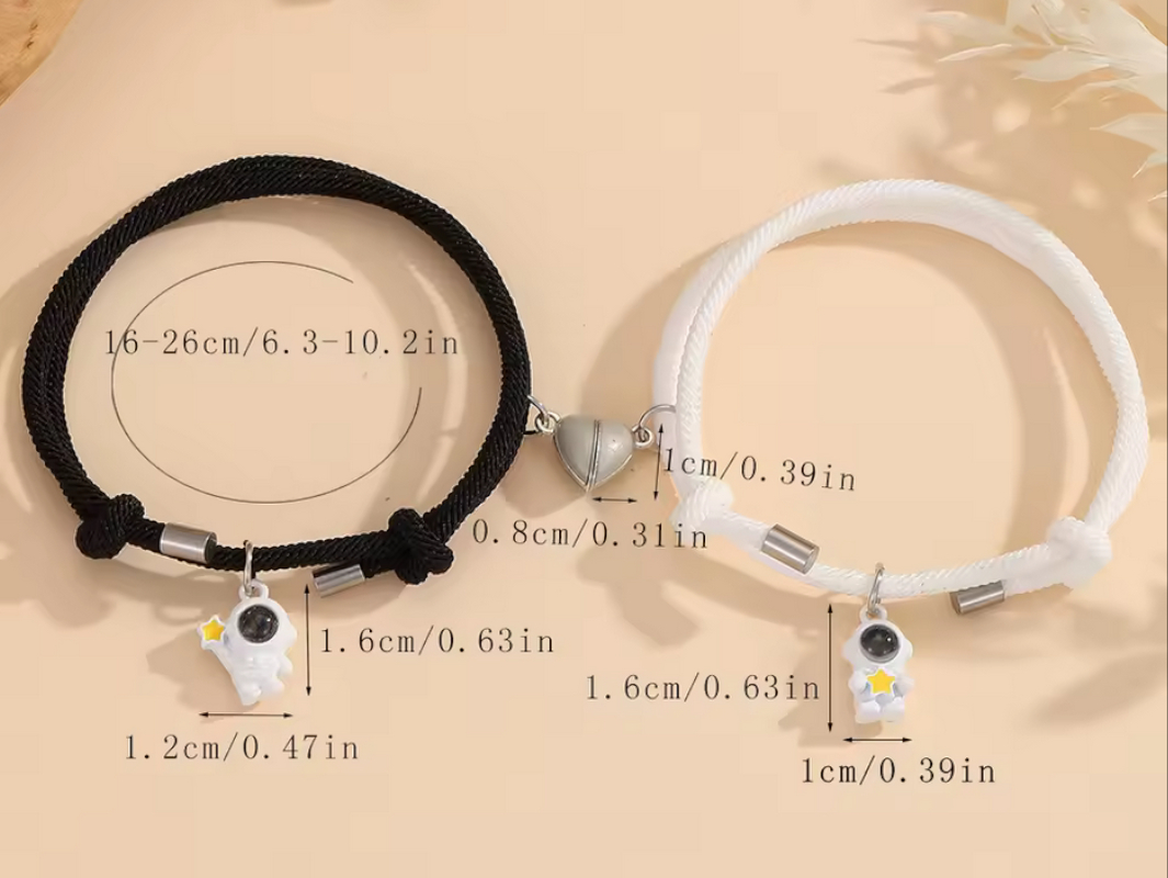Pulsera de pareja astronauta “Te amo” en 100 idiomas – Diseño luminoso y magnético - Imagen 3